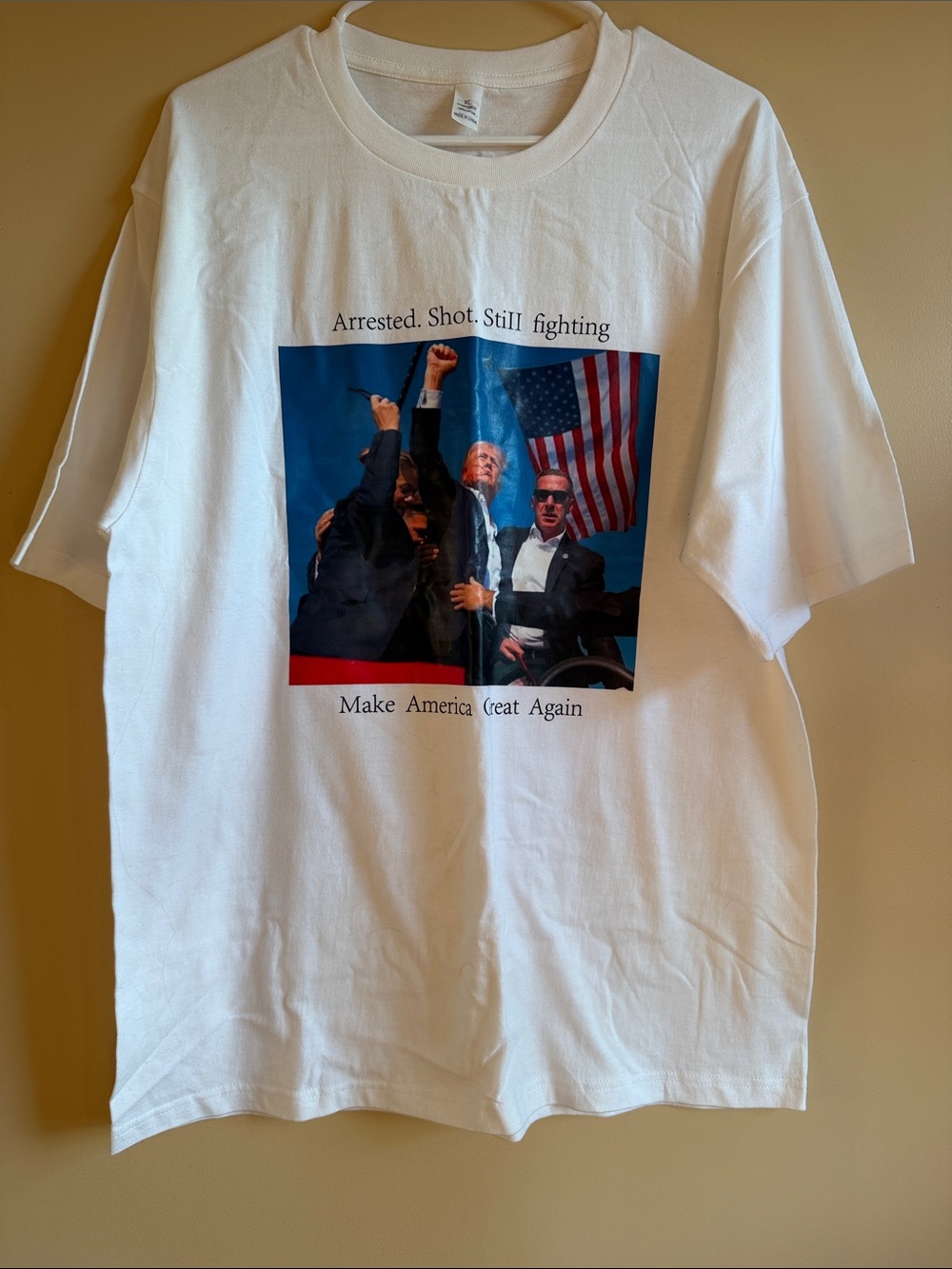 White Graphic Men’s T‑Shirt with Patriotic Print